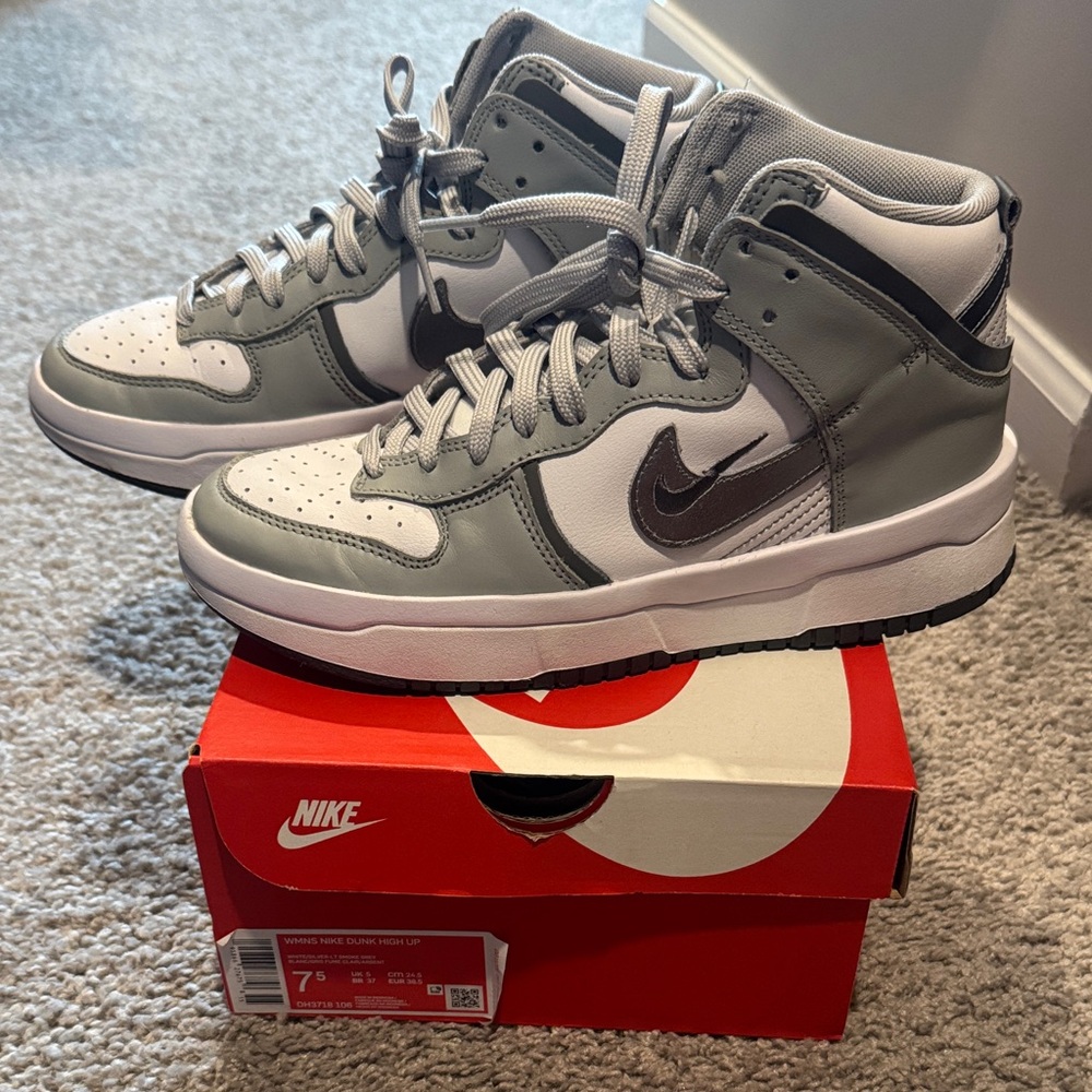 Women’s Nike Dunk High-Top Sneakers